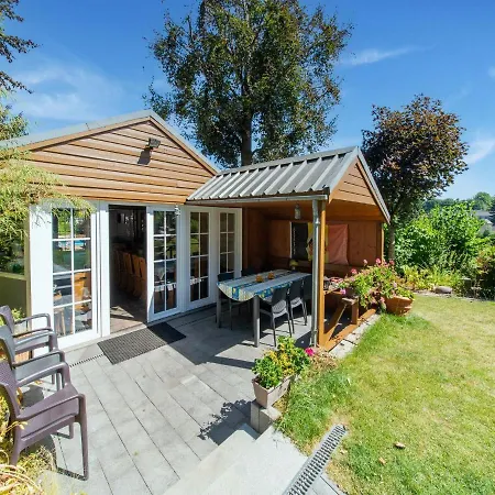 בית נופש Pretty Semi Detached House In The Ardennes *